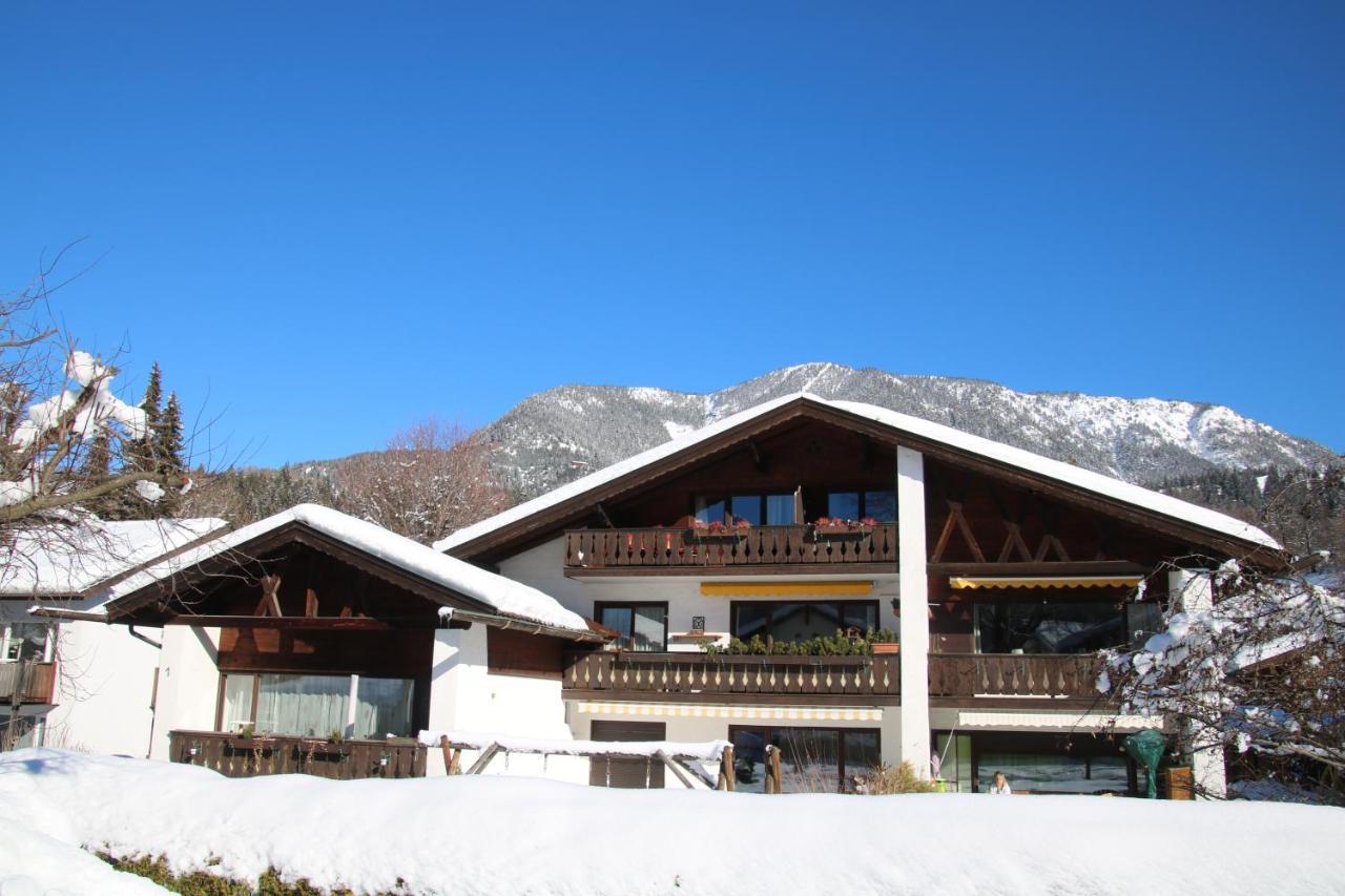 Alpen - Apartments Garmisch-Partenkirchen Exterior photo